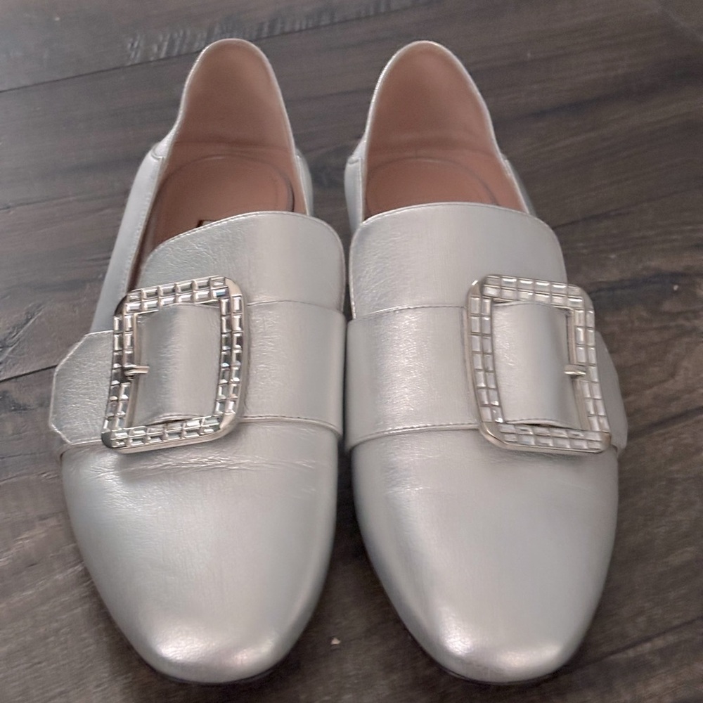 BRAND NEW! BALLY Silver Leather Loafers w/ Swarovski Crystal Buckle Detail Sz:37 - Picture 2 of 8